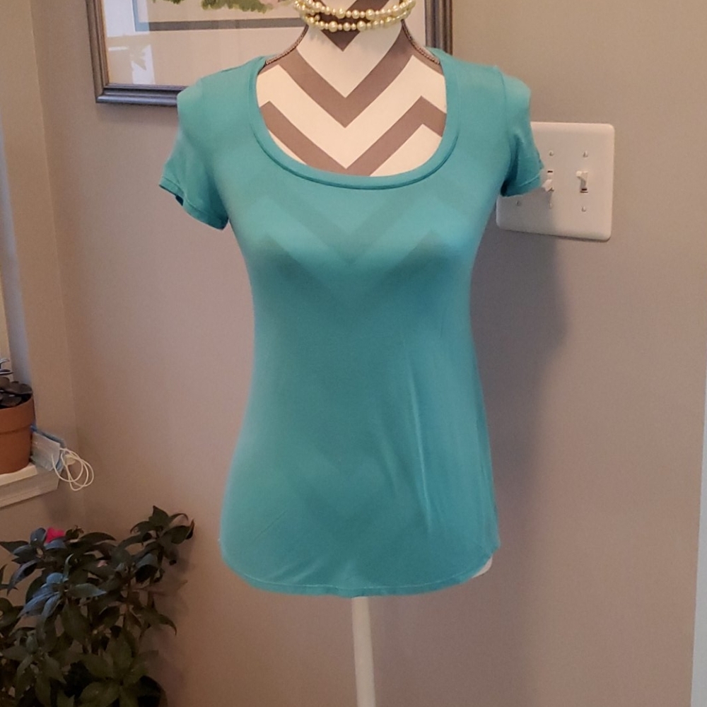 WHBM Outlet T-shirt 👕 Sz XXS